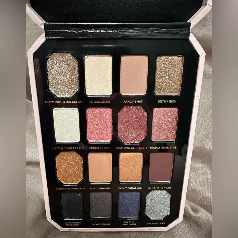 Too Faced Pretty Rich Palette 💎
